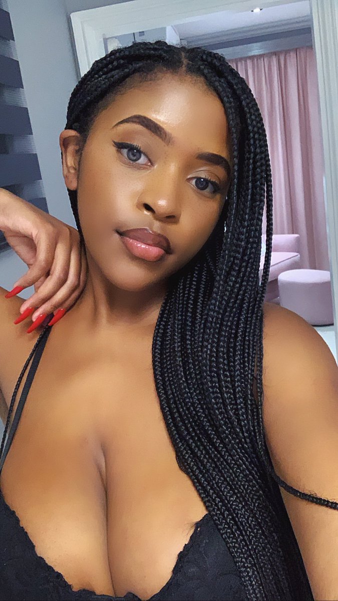 _scorpiomel's tweet photo. real life cutie 👾 https://t.co/i8uMIqTB7H