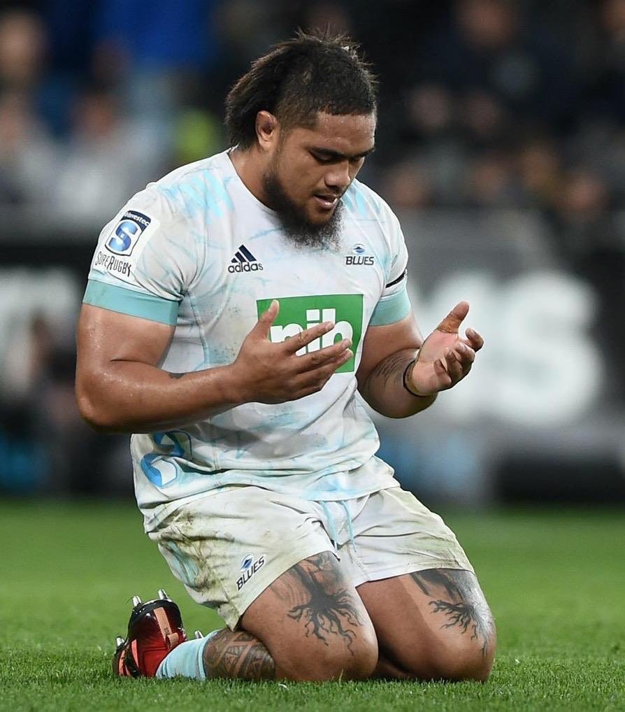 SonnyBWilliams's tweet photo. Alhamdullilah best prop in the world. Proud of you my brother, keep inspiring. @TuungafasiO ❤️🤲🏽 https://t.co/vytBkKUghl