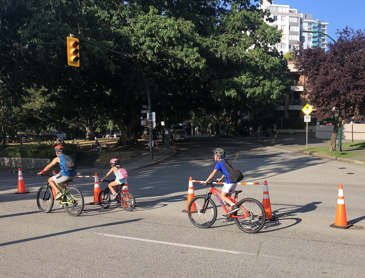 Make  #BeachAveBikeway permanent.