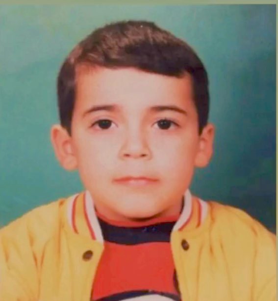 Fotoğrafa bakınca hep aynı ses tonunu duyacakmışız gibi geliyor 😂 <a href="/mennans/">Mennan Şahin</a> #minikmenno #otuzabirkala