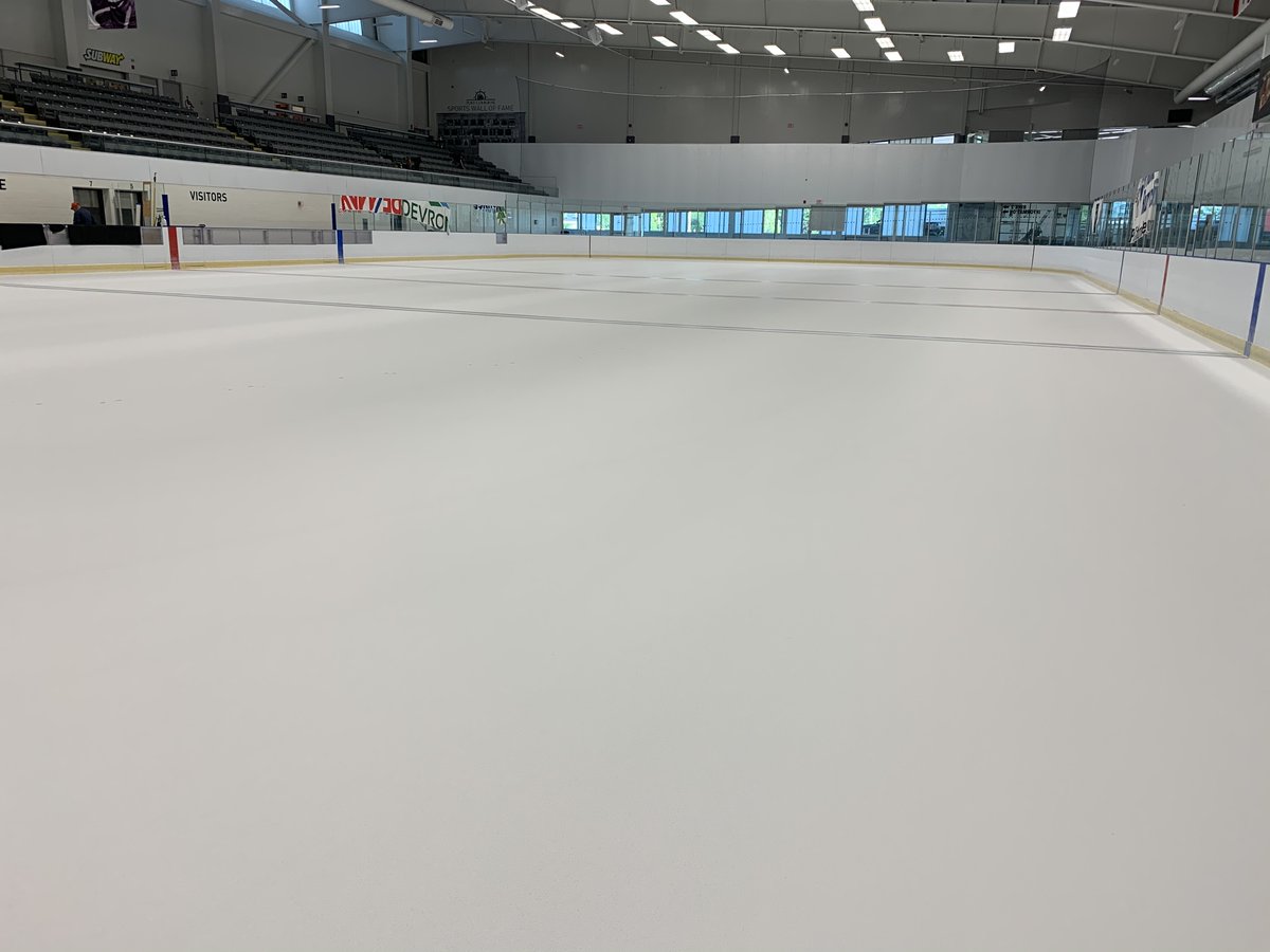 IcecoAdvanced's tweet photo. The ice @PortColborne Vale Centre when we arrived - and a few hours later, a completed rink by @IcecoAdvanced https://t.co/JUh6EMkJ6u
