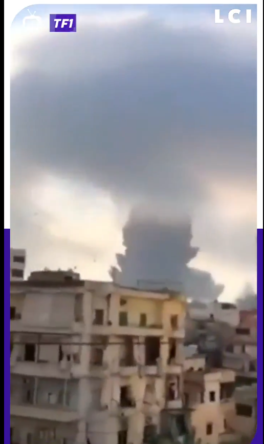 Nain_Portekoi's tweet photo. Le port de Beyrouth soufflé par un mini Hiroshima, 8 000 hectares de forêt partis en fumée en Californie en 3 jours dans un incendie incontrolé... Manque plus qu'une petite météorite et ce mois d'août sera parfait. #2020Sucks https://t.co/sNPmZGXann