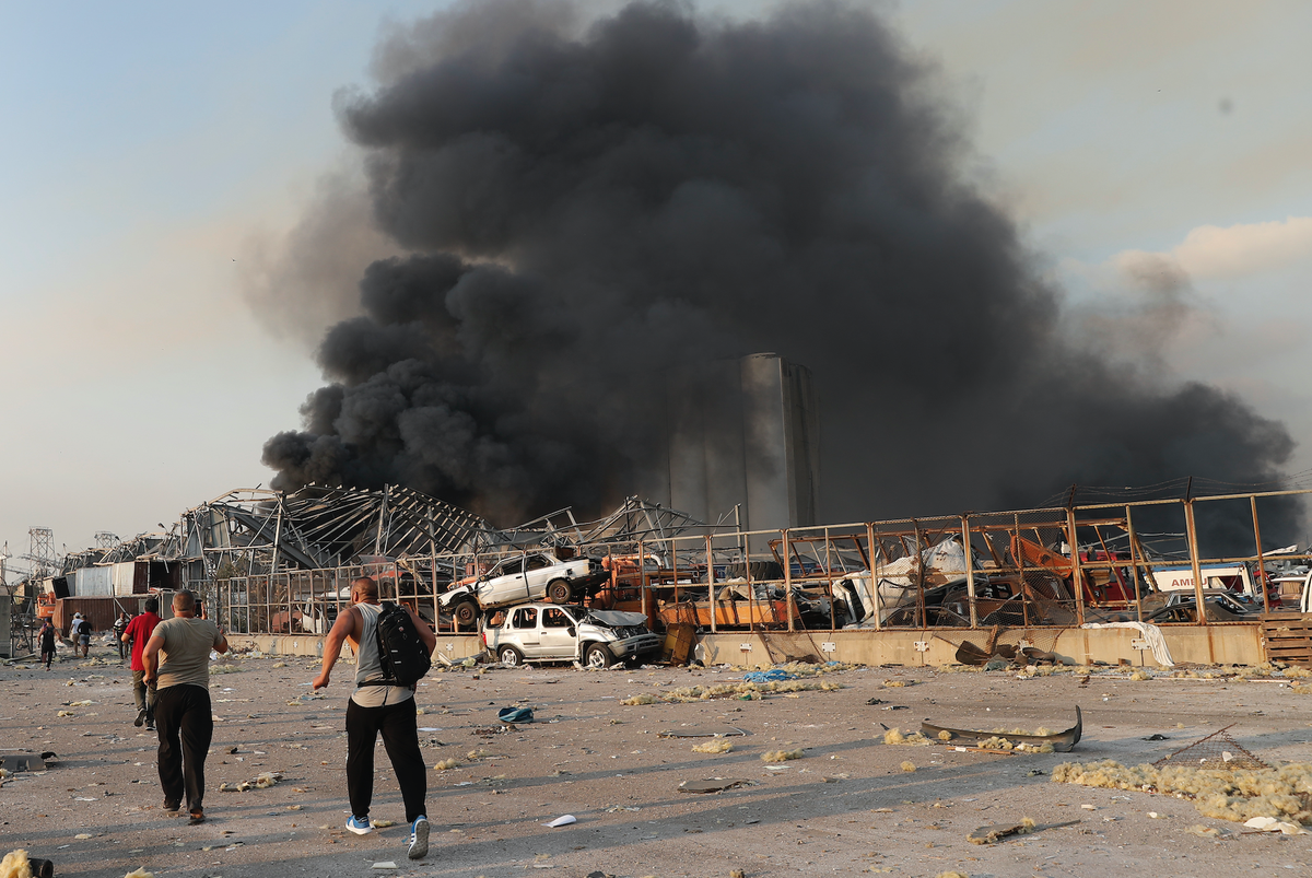 Aftonbladet's tweet photo. JUST NU: Dödssiffran stiger i Libanon – minst 70 döda och 3 700 skadade efter explosionen
https://t.co/07Joq8B2Rj https://t.co/Jt0Buyaop3