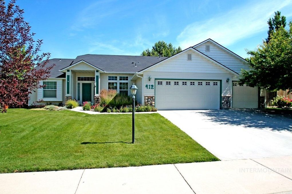 JUST SOLD by AJ Niebergall 🤩 We're so excited for the new owners 💥
412 E Chapparosa Dr, Kuna, ID 83634

Let an Accel agent help you find the perfect home for YOU!
bit.ly/31p7Ads