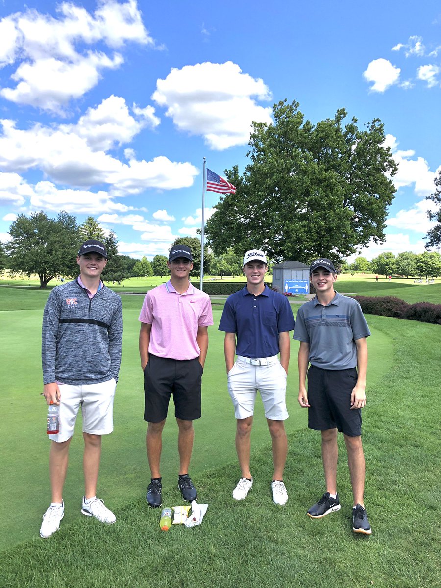 STCEBoysGolf's tweet photo. ⚜️⚜️⚜️⚜️ https://t.co/MynOtePIXN