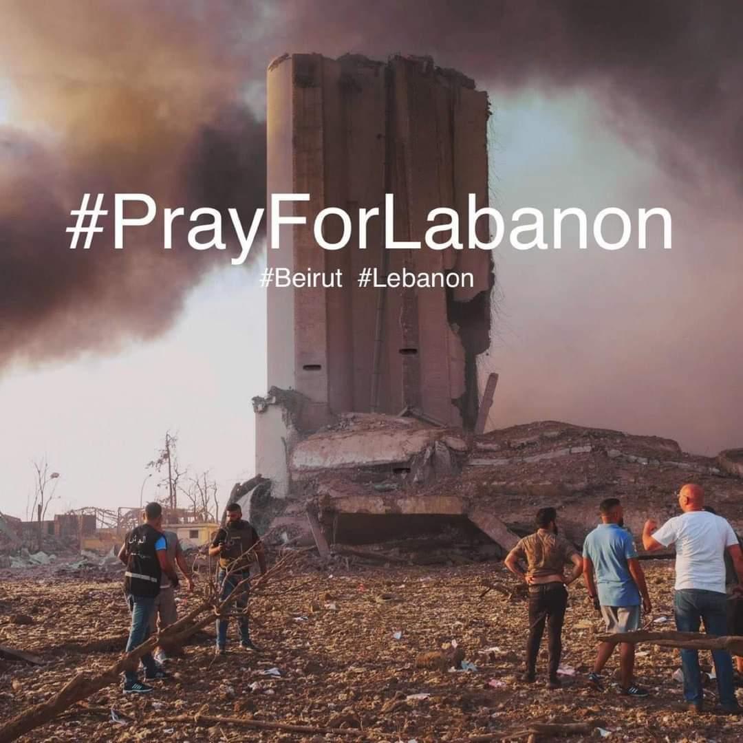 RaniaSawalhi's tweet photo. قلوبنا لأهل لبنان الله يشف المرضى ويرحم من قضى ويقويكم
May Allah protect Lebanon https://t.co/Jz862KFV8D