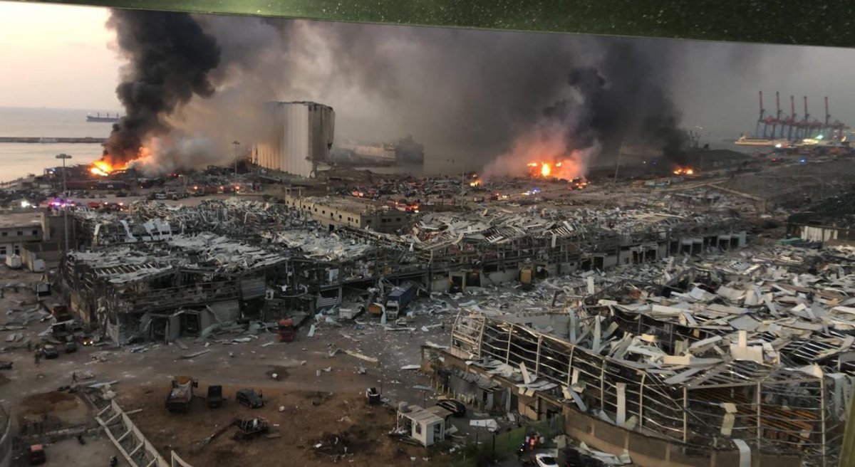 Nous recevons plus d’informations : la déflagration a été ressentie jusqu’à Chypre, on compte pour premier bilan 50 morts et des milliers de blessés. Israël dément toute implication.