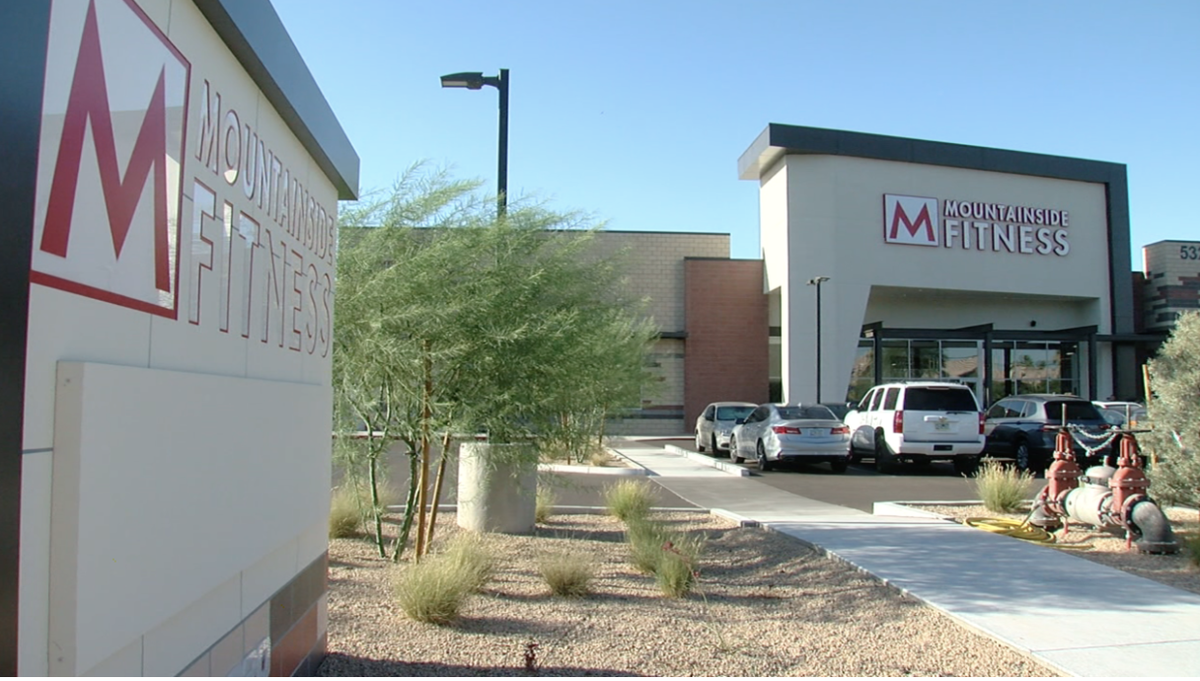 abc15's tweet photo. JUST IN: Judge rules Arizona fitness centers must be given opportunity to reopen: https://t.co/5xr11tWoTm #abc15 https://t.co/6FJzMuNDhp