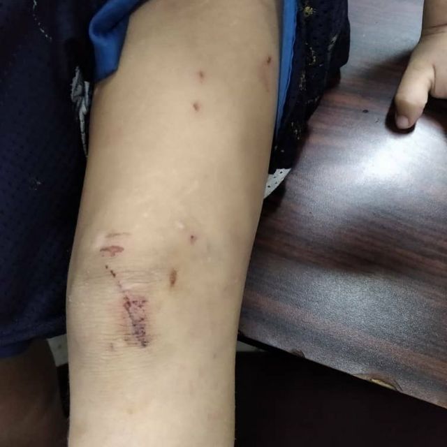 rcamachovzla's tweet image. #Caracas Se busca a Jordán Antonio Martínez Borges, pesuntamrbte golpeó, maltrató y abusó de su hijo de 3 años de edad. Vive en Los Manguitos, San Agustin del Sur, presumen se escondió en el 23 de Enero, se encuentra en fuga. Si conoce su paradero notifique a las autoridades.