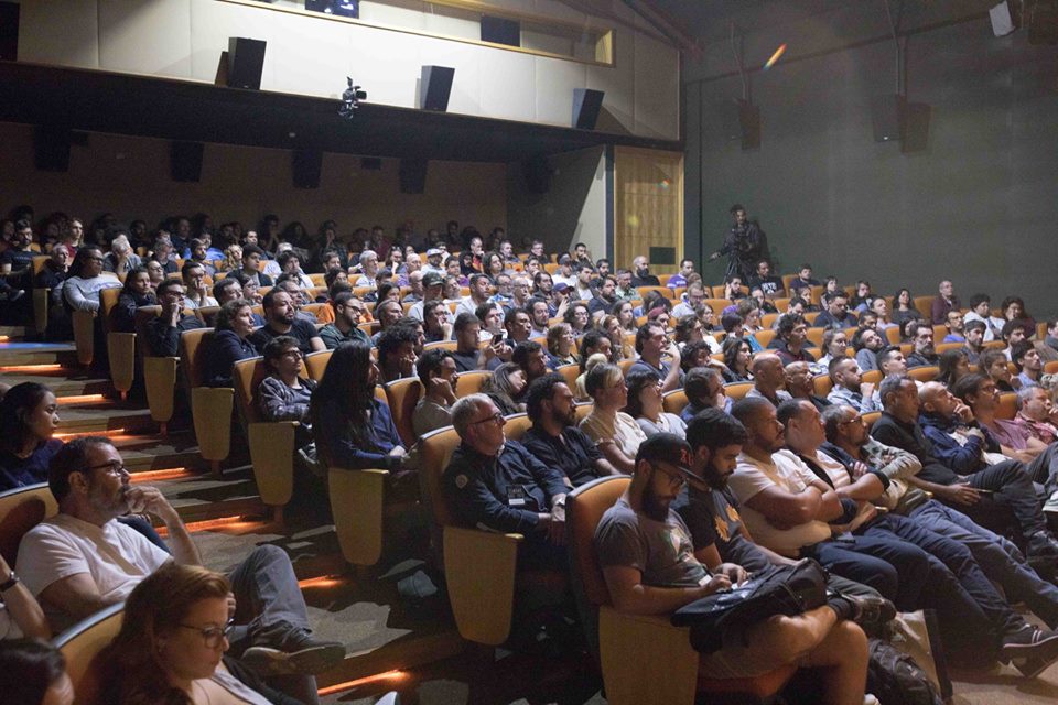 ProdviewBR's tweet photo. #SemanaABC 2020 terá edição especial virtual em outubro
#Prodview #audiovisual #cinema #ABC #cinematografia #PrêmioABC @ABCine
https://t.co/XzZfX4iZoq https://t.co/FWH924Ke0U