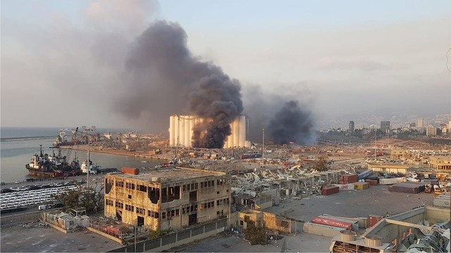 ライブドアニュース 死亡78人超 ベイルートの大規模爆発 倉庫に2750トンの硝酸アンモニウム保管か T Co Bawywjlxc6 大統領は 大量の硝酸アンモニウムが危険な状態で保管されていたのは 受け入れられない とツイート 爆発音は240キロ離れた ライブドアニュース 死亡78人超 ベイルートの大規模爆発 倉庫に2750トンの硝酸アンモニウム保管か T Co Bawywjlxc6 大統領は 大量の硝酸アンモニウムが危険な状態で保管されていたのは 受け入れられない とツイート 爆発音は240キロ離れた