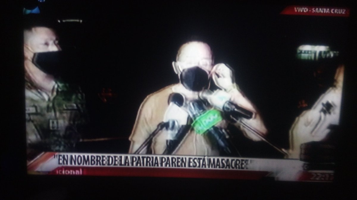 CaceMintra's tweet image. El "BURRO HABLANDO DE OREJAS" este trucho ministro conmina a los #MASISTAS a parar la #MASACRE,  cuando ellos tuvieron #DIRECTAMENTE la culpa de no atender por mas de 140 días y sin hacer nada de nada, ahora recién van hacer #RASTRILLAJES para combatir EL COVID-19...

    😡🆘😡