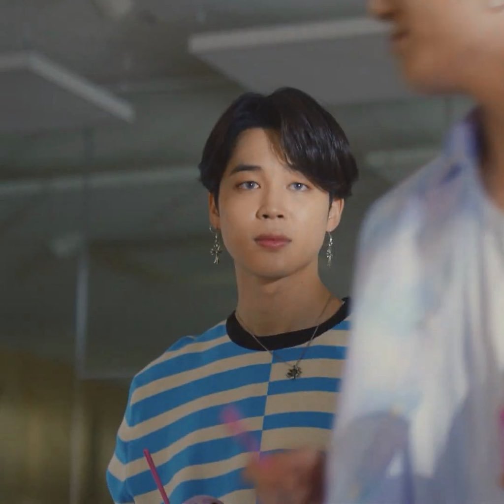 liIjiminvert's tweet photo. no cus how can anyone be so pretty https://t.co/dtS7oa6QAz