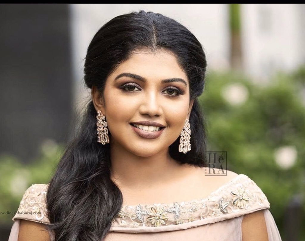 Happieee bday to u chellakutty <a href="/Riythvika/">Riythvika✨</a>  live long dr chellakutty 😍🥰🥰🥰 #HappyBirthdayRiythvika 🥰🥰🥰