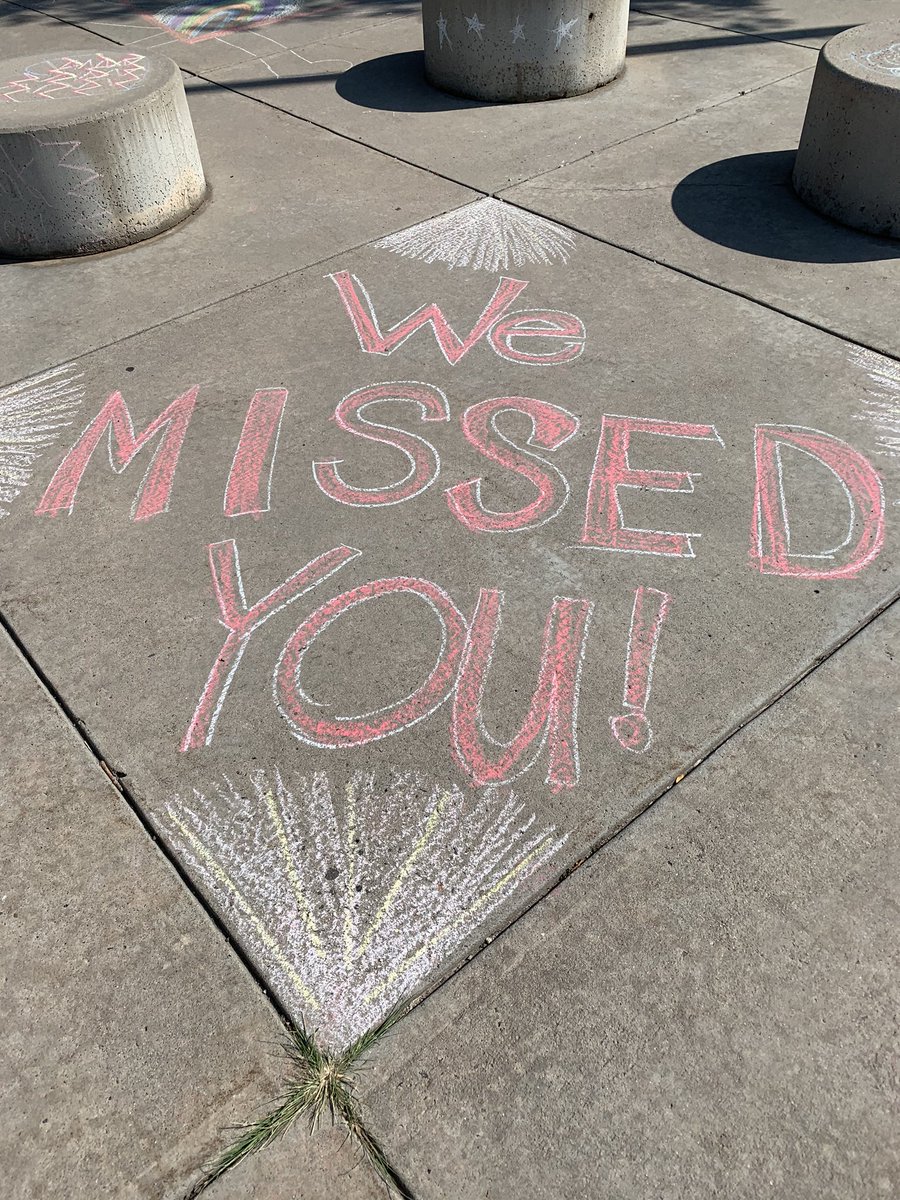 LPELeaders's tweet photo. Thank you LPE students and parents for making us feel welcomed and loved as we returned to the building today! #ItsALegacyPointThing #CommunityOfExcellence https://t.co/Cw3yhSa0yx