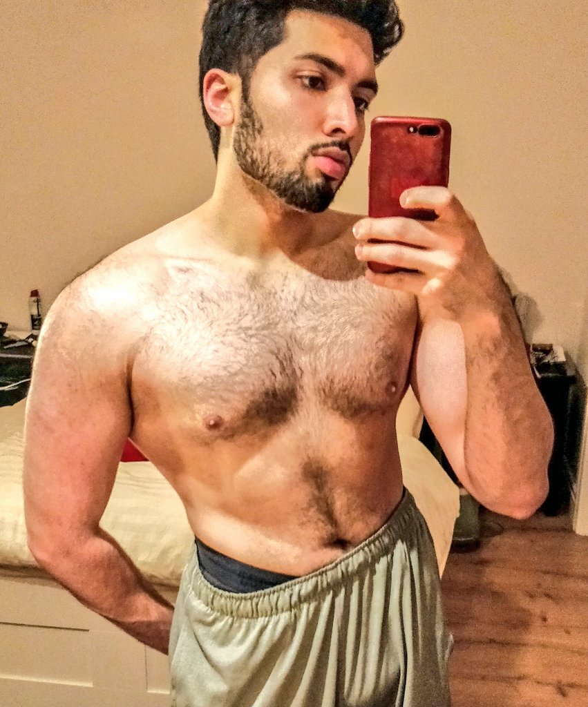 Current  #fitness  #progress in my  #pandemic  #quarantinelife . I'll keep updating this thread with more accessible  #homeworkout  #exercise moves that can be done anywhere without a  #gym.. #personaltrainer  #personaltraining  #onlinecoach  #murtazaramay  #thiccsquad  #thickmen  #muscle