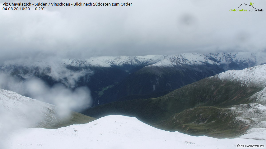 3LRaetica's tweet image. NEVE DA 2500M NEL #3LR: CHIUSO PASSO STELVIO LATO SUDTIROLESE #3LRmeteo #3LRnot
Ieri eravamo stati ottimisti nella anticipazione meteo. Livigno ad esempio si è alzata con forte nevicata e temp intorno a zero gradi! 40cm di neve a 2700m come allo Stelvio.
facebook.com/3LRaetica/post…