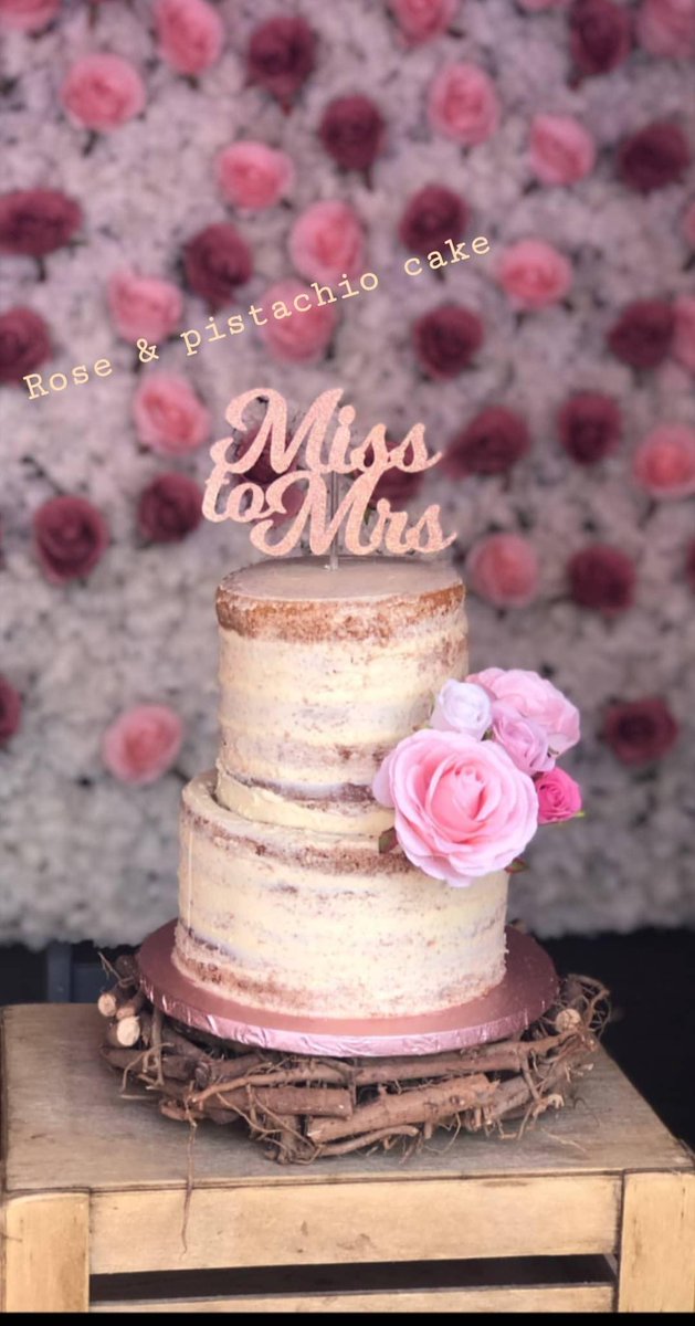 Baked_ldn's tweet photo. Bridal shower cake 💕 https://t.co/2hOe7Th1VC