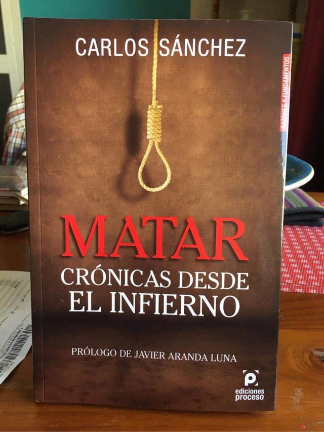 ¿Ya te cansaste de ver Netflix esta cuarentena? Te recomendamos el libro “Matar, crónicas desde el infierno” del autor sonorense Carlos Sánchez. ¡Pide el tuyo en sus redes sociales! 📖👉 <a href="/abigaelsc/">@sonarquevemos</a>