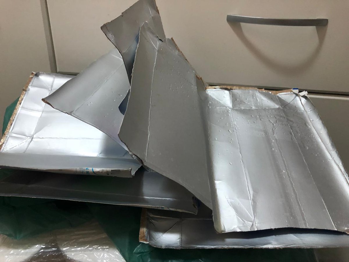 ChillanSumemos's tweet photo. Hemos Recolectado gran Cantidad de #Tetrapak.  Que se transformarán en Aislantes termicos para un Campamento en Chillán. Gracias @tetrapak_cl y @Chilesinbasura2040 y su Campaña #MiCajaAbrigaUnaCasa 
Si quieres Aportar con Más Cajas escribenos al DM. RT xfavor https://t.co/z7xBp5KbLk