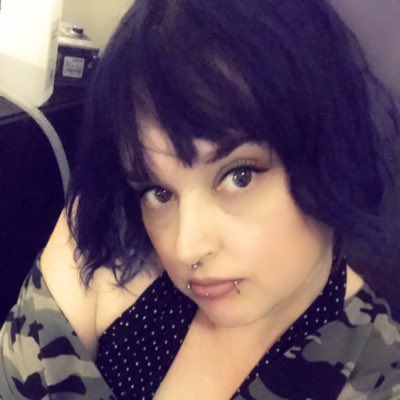 #NewProfilePic https://t.co/xsrZiic0Dl<a href="/tag/newprofilepic"class="tags">#NewProfilePic</a>