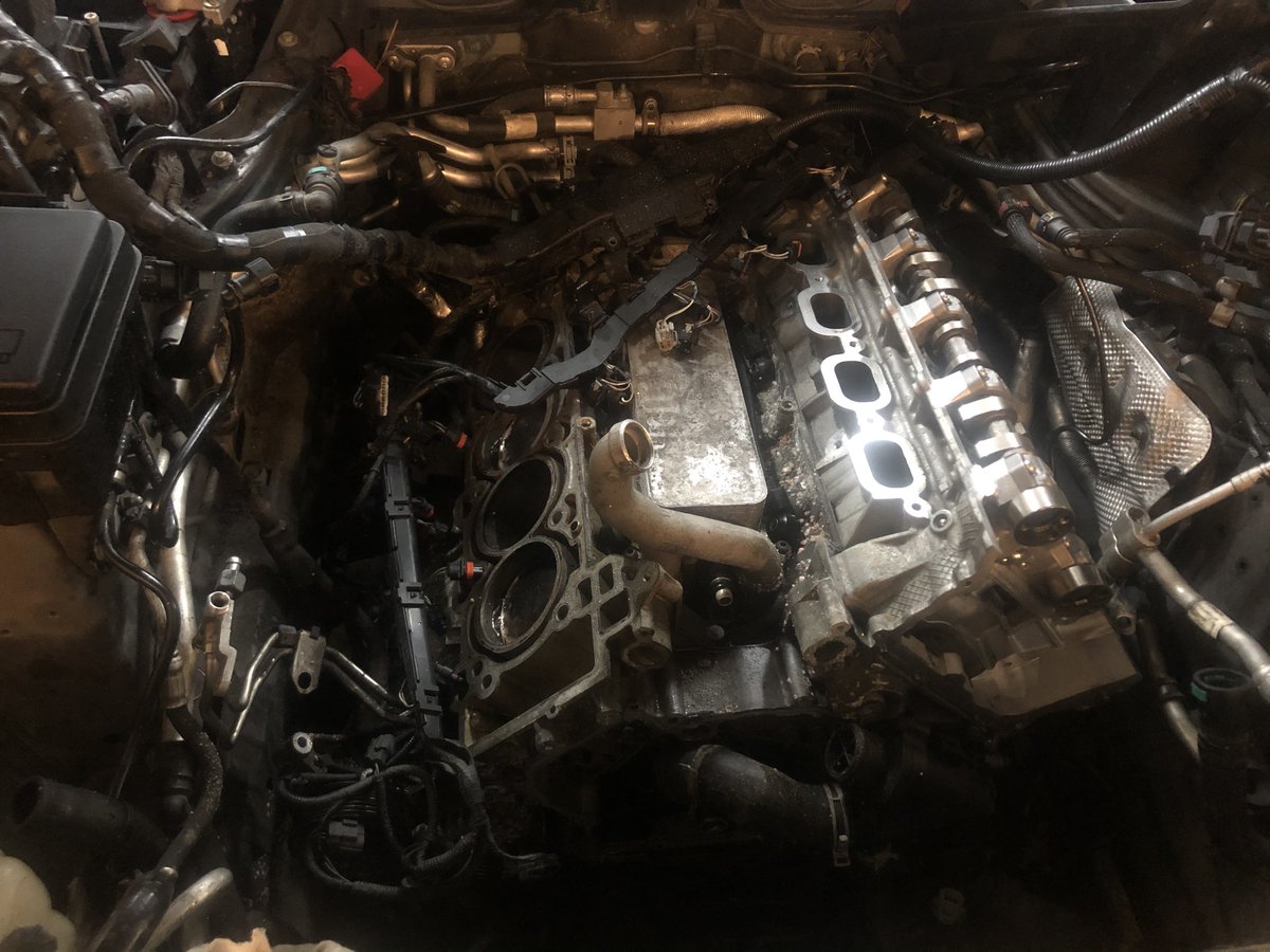 g5internet's tweet photo. The new project is progressing. One repaired cylinder head is now installed. https://t.co/XYIikYhKQc