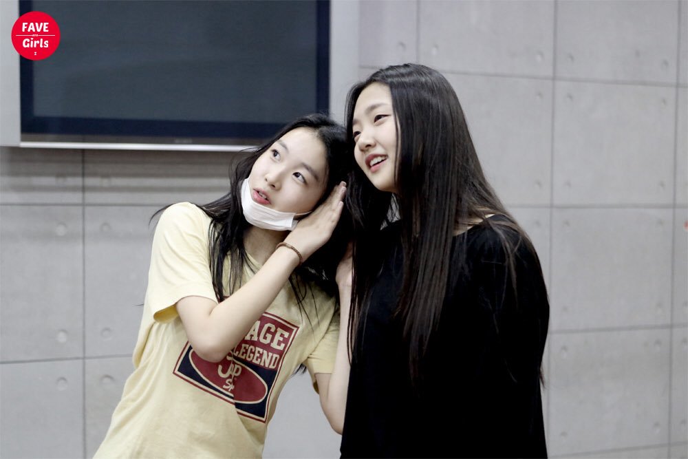 A thread of Weeekly pre-debut photos;LOEN Girls ★ FAVE Girls ★ PLAYM GirlsNote: None of the pictures were edited/cropped so this thread may contain former trainees and former mixnine contestants  #Weeekly  #위클리  @_Weeekly