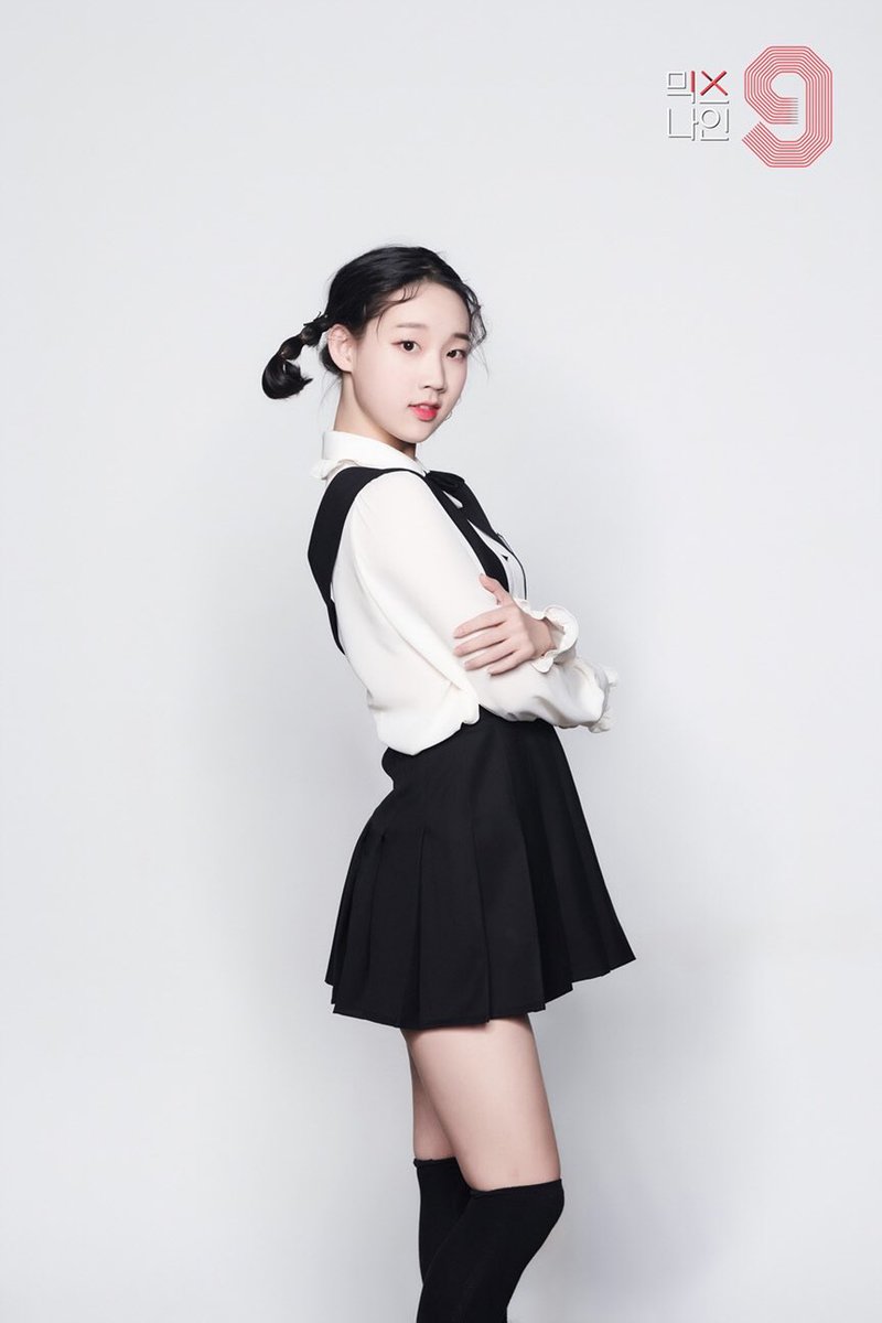 A thread of Weeekly pre-debut photos;LOEN Girls ★ FAVE Girls ★ PLAYM GirlsNote: None of the pictures were edited/cropped so this thread may contain former trainees and former mixnine contestants  #Weeekly  #위클리  @_Weeekly