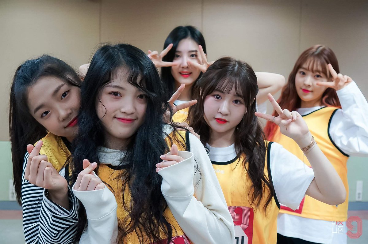A thread of Weeekly pre-debut photos;LOEN Girls ★ FAVE Girls ★ PLAYM GirlsNote: None of the pictures were edited/cropped so this thread may contain former trainees and former mixnine contestants  #Weeekly  #위클리  @_Weeekly