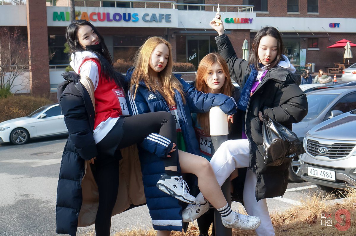 A thread of Weeekly pre-debut photos;LOEN Girls ★ FAVE Girls ★ PLAYM GirlsNote: None of the pictures were edited/cropped so this thread may contain former trainees and former mixnine contestants  #Weeekly  #위클리  @_Weeekly
