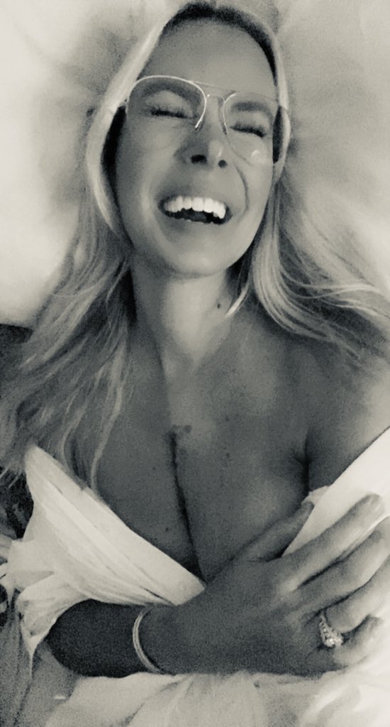 ericabauman's tweet photo. “Let everything happen to you.  Terror and beauty.  Just keep going.  No feeling is final.” - Rainer Maria Rilke #changeofheart #survivor https://t.co/801459gHIm