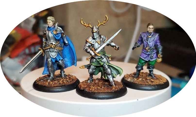 CastleRadgoski's tweet photo. The True King Renly, backed up by the lovely Brienne and the 'totally-trust-me' cad who is Littlefinger.
@CMONGames @GameOfThrones #Baratheons #TeamRenly #ASOIAF #miniatures #tabletopgames #commissionsopen #commissions https://t.co/WiIf2Muqso