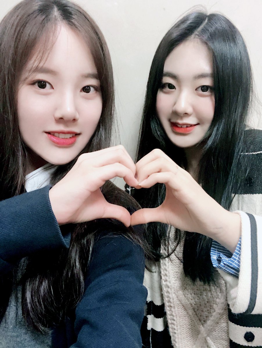 A thread of Weeekly pre-debut photos;LOEN Girls ★ FAVE Girls ★ PLAYM GirlsNote: None of the pictures were edited/cropped so this thread may contain former trainees and former mixnine contestants  #Weeekly  #위클리  @_Weeekly