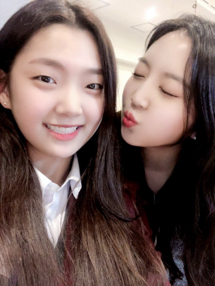 A thread of Weeekly pre-debut photos;LOEN Girls ★ FAVE Girls ★ PLAYM GirlsNote: None of the pictures were edited/cropped so this thread may contain former trainees and former mixnine contestants  #Weeekly  #위클리  @_Weeekly