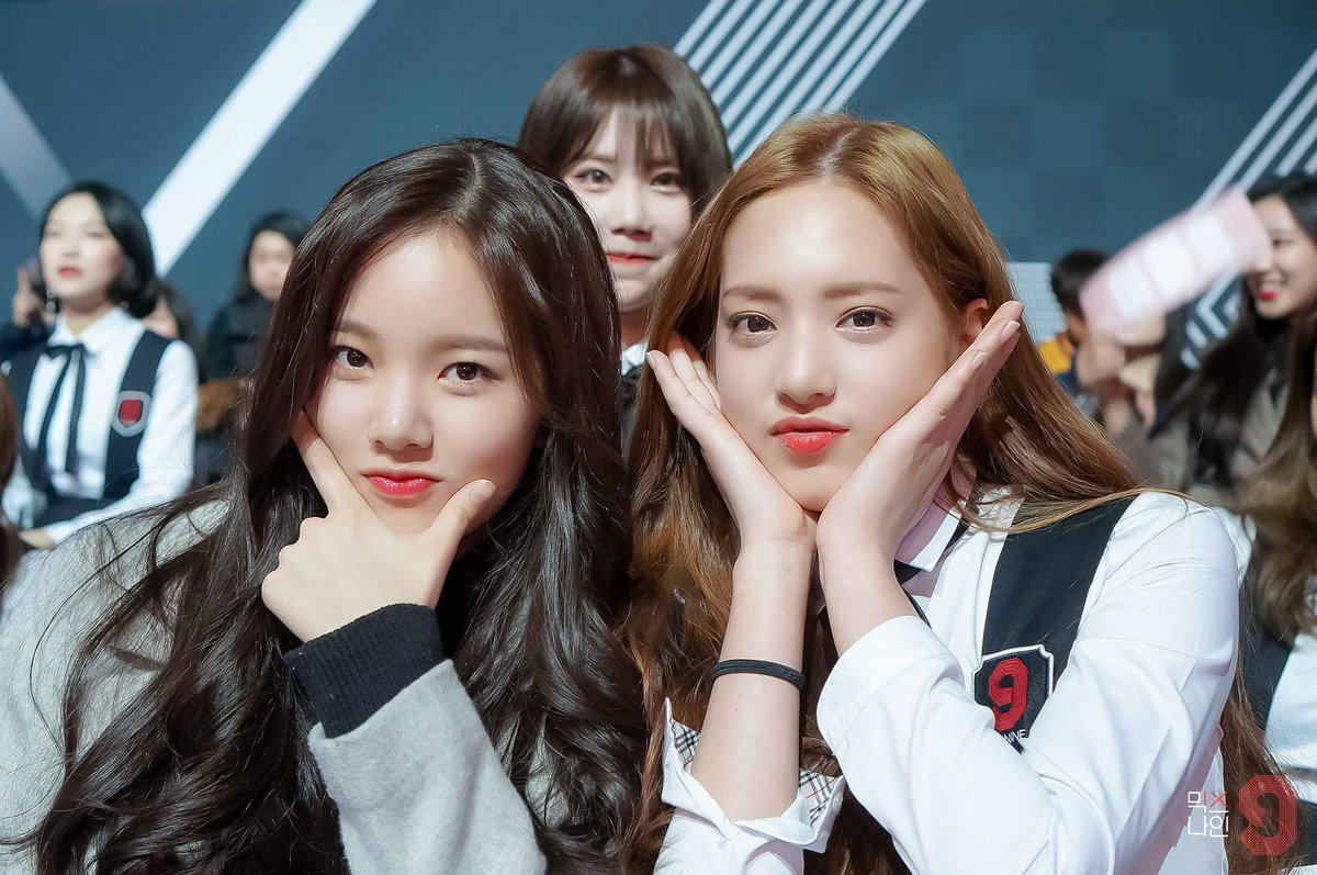 A thread of Weeekly pre-debut photos;LOEN Girls ★ FAVE Girls ★ PLAYM GirlsNote: None of the pictures were edited/cropped so this thread may contain former trainees and former mixnine contestants  #Weeekly  #위클리  @_Weeekly