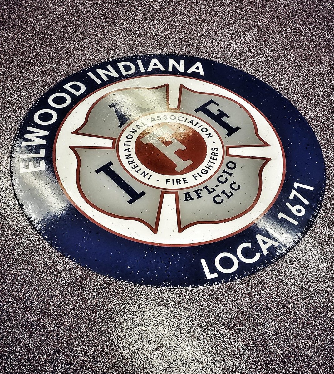 .<a href="/PFFUI/">Professional Fire Fighters Union of Indiana</a> 2nd District Vice President @Pres1262 traveled to Elwood this evening to speak with Elwood Firefighters Local 1671. Thank you for your time and hospitality. #iaff #indianafirefighters