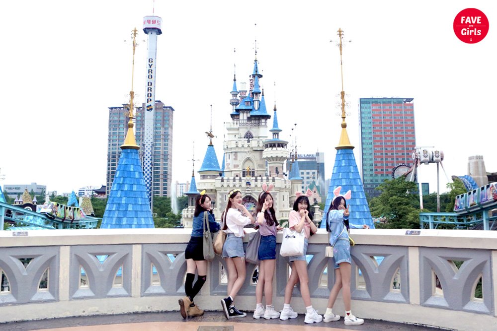 A thread of Weeekly pre-debut photos;LOEN Girls ★ FAVE Girls ★ PLAYM GirlsNote: None of the pictures were edited/cropped so this thread may contain former trainees and former mixnine contestants  #Weeekly  #위클리  @_Weeekly