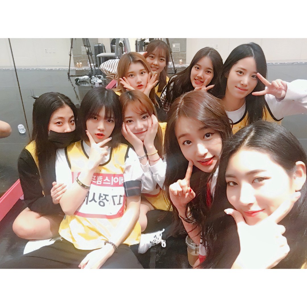 A thread of Weeekly pre-debut photos;LOEN Girls ★ FAVE Girls ★ PLAYM GirlsNote: None of the pictures were edited/cropped so this thread may contain former trainees and former mixnine contestants  #Weeekly  #위클리  @_Weeekly