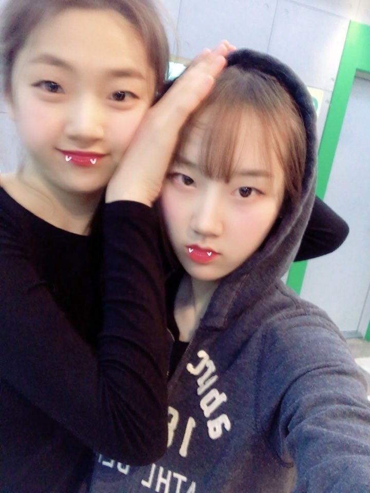 A thread of Weeekly pre-debut photos;LOEN Girls ★ FAVE Girls ★ PLAYM GirlsNote: None of the pictures were edited/cropped so this thread may contain former trainees and former mixnine contestants  #Weeekly  #위클리  @_Weeekly