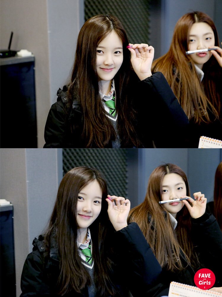 A thread of Weeekly pre-debut photos;LOEN Girls ★ FAVE Girls ★ PLAYM GirlsNote: None of the pictures were edited/cropped so this thread may contain former trainees and former mixnine contestants  #Weeekly  #위클리  @_Weeekly