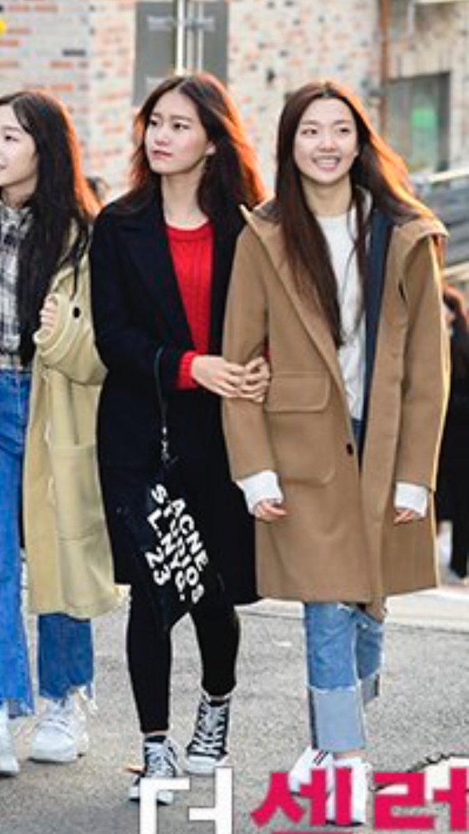 A thread of Weeekly pre-debut photos;LOEN Girls ★ FAVE Girls ★ PLAYM GirlsNote: None of the pictures were edited/cropped so this thread may contain former trainees and former mixnine contestants  #Weeekly  #위클리  @_Weeekly