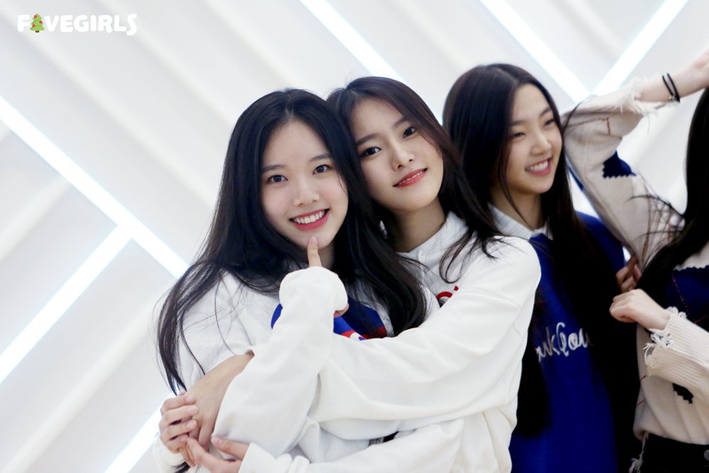 A thread of Weeekly pre-debut photos;LOEN Girls ★ FAVE Girls ★ PLAYM GirlsNote: None of the pictures were edited/cropped so this thread may contain former trainees and former mixnine contestants  #Weeekly  #위클리  @_Weeekly