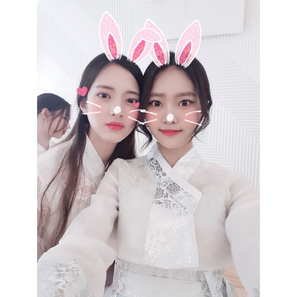 A thread of Weeekly pre-debut photos;LOEN Girls ★ FAVE Girls ★ PLAYM GirlsNote: None of the pictures were edited/cropped so this thread may contain former trainees and former mixnine contestants  #Weeekly  #위클리  @_Weeekly