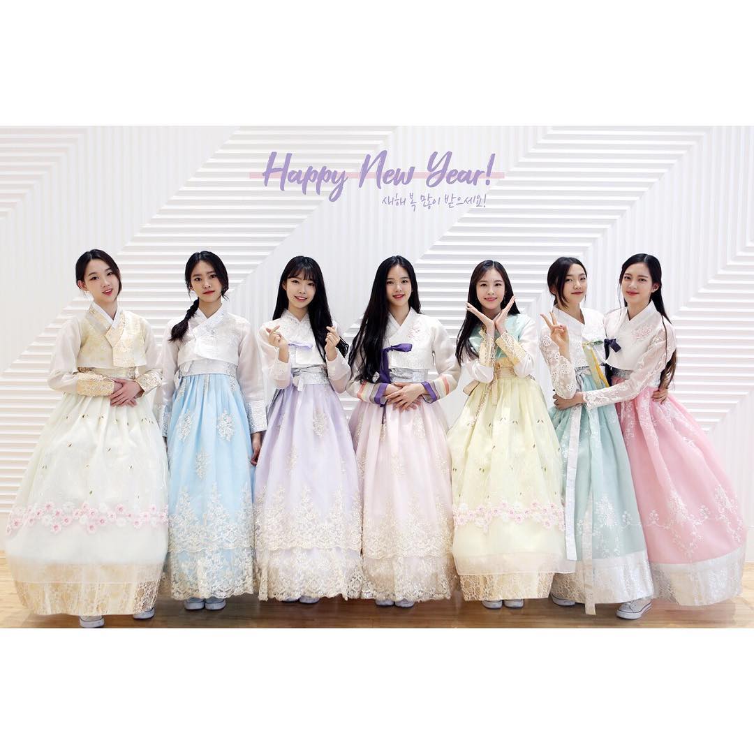 A thread of Weeekly pre-debut photos;LOEN Girls ★ FAVE Girls ★ PLAYM GirlsNote: None of the pictures were edited/cropped so this thread may contain former trainees and former mixnine contestants  #Weeekly  #위클리  @_Weeekly