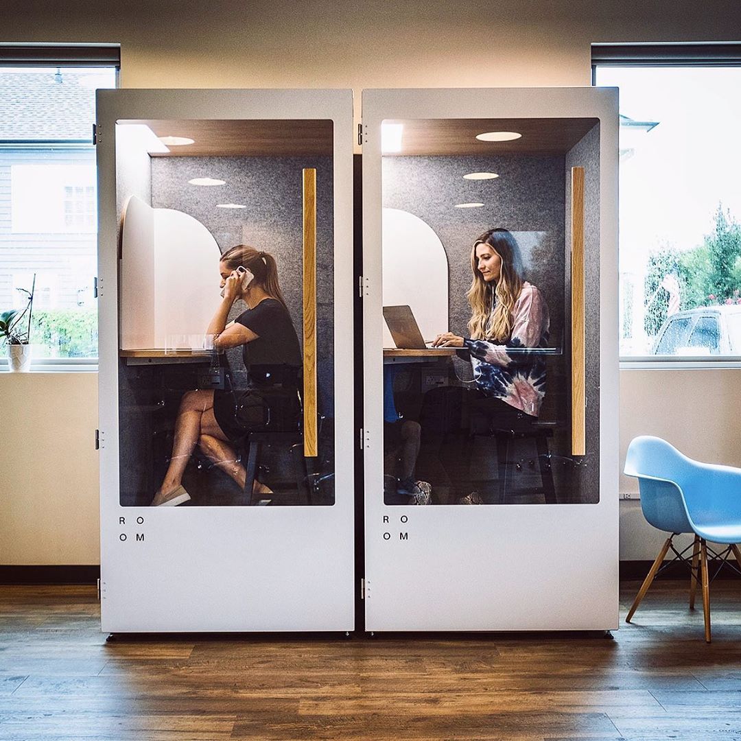 Construction-free concentration. Bring ROOM into your space with assembly in less than an hour.⁣ bit.ly/3fs98bp
⁣
📸: <a href="/537HoustonSt/">Collective Office</a>