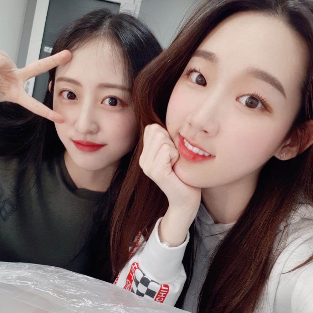 A thread of Weeekly pre-debut photos;LOEN Girls ★ FAVE Girls ★ PLAYM GirlsNote: None of the pictures were edited/cropped so this thread may contain former trainees and former mixnine contestants  #Weeekly  #위클리  @_Weeekly