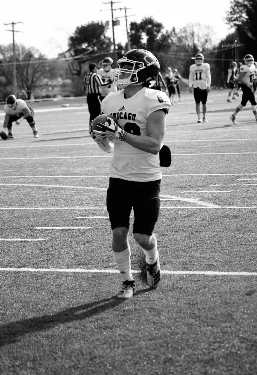 DiegoSolis1234's tweet photo. I am very excited to receive an offer to play football at the University of Chicago! 
@UCCoachDavidson 
@CoachRoachLJ 
@QBCoachJerome 
@GabeSolis_2 https://t.co/VwnqDcXL7G