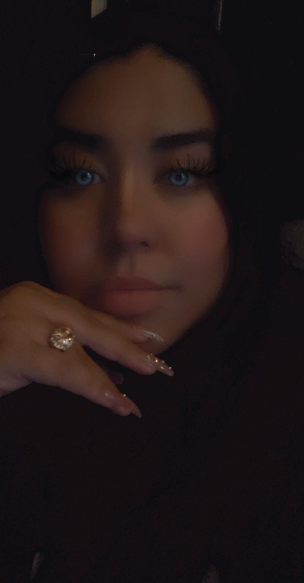 doll_reaper's tweet photo. Idk having fun but got my nails done so yay!!! Lol 
#TwitchStreamers #FeelingMyself #nails https://t.co/kysGbm7Tm2