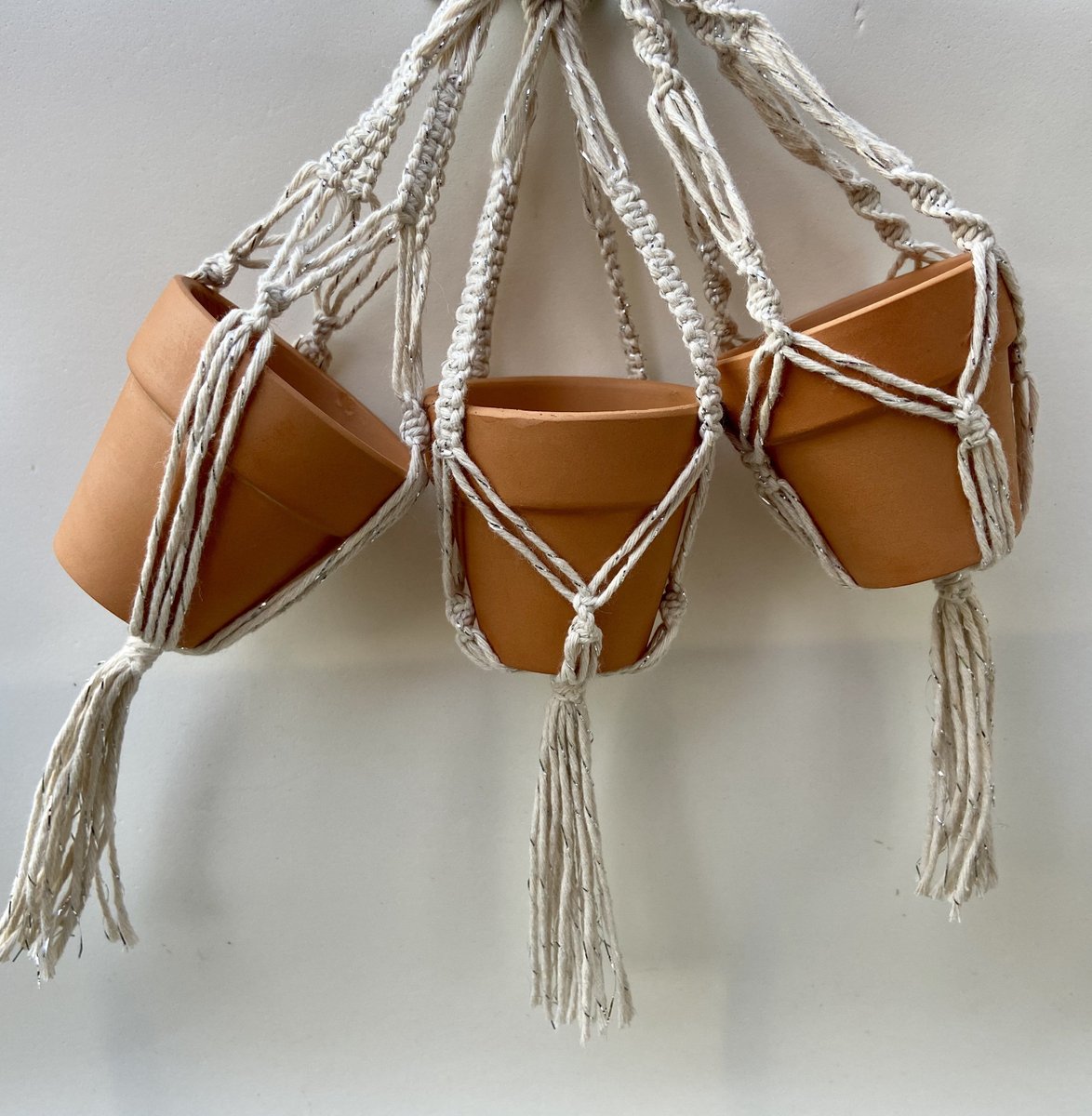 GewelsG's tweet photo. Come check out my new Macrame Options on my #etsy shop! Mini Macramé Pot Hangers- Succulent Size https://t.co/iOuOByOEc9 #beige #silver #rearviewaccessory #hippystyle #carplantholder #rearviewmacrame
#smallbusiness #backtoschool #VoteBlueToEndThisNightmare https://t.co/kzzDHsdEGa