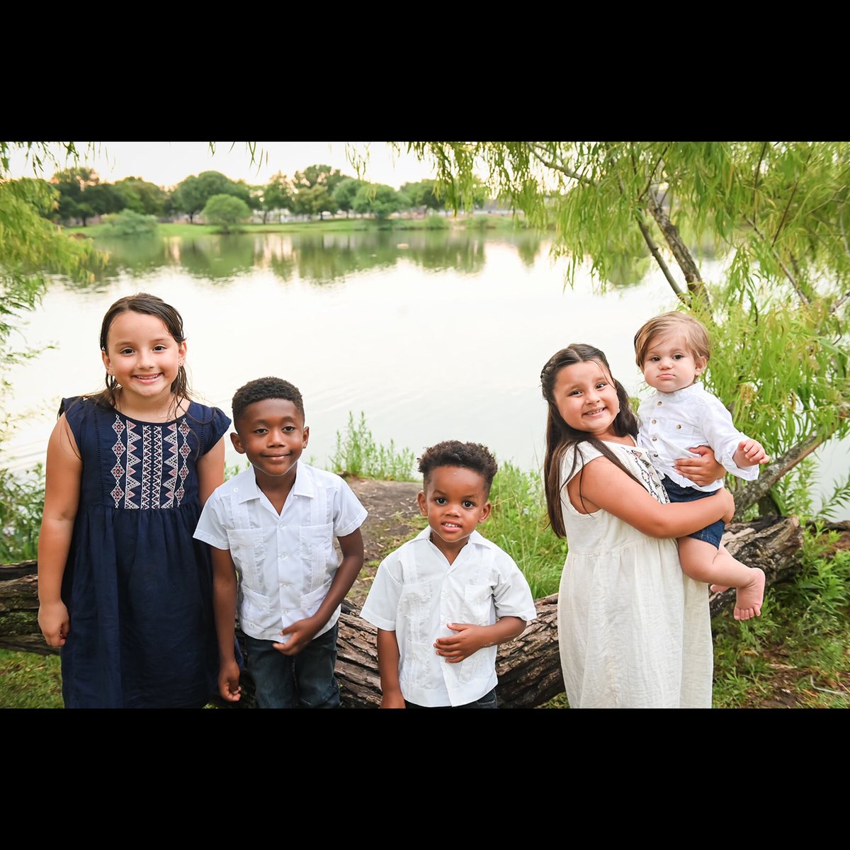 JohnnyWayne15's tweet photo. Family. https://t.co/sBaUAtUXj3